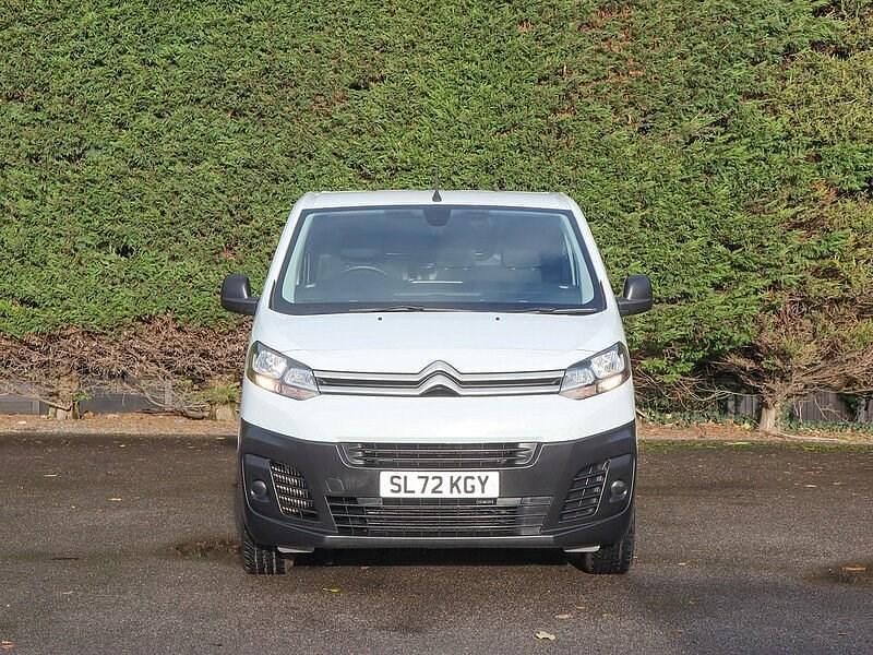 Used Citroën Dispatch 100 HP (73 kW) 2022 White MPV