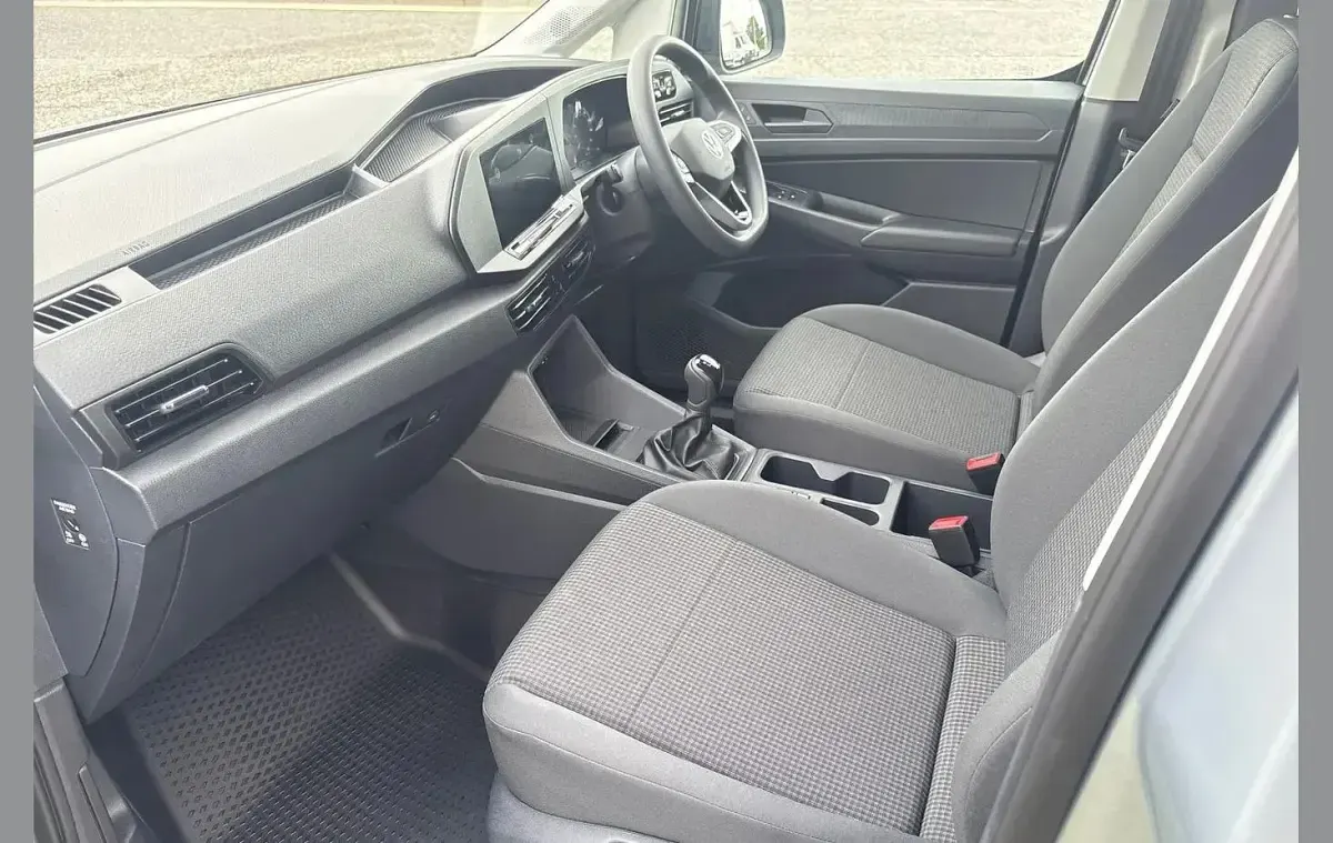 New VW Caddy Business 101 HP (74 kW) 2026 Silver MPV