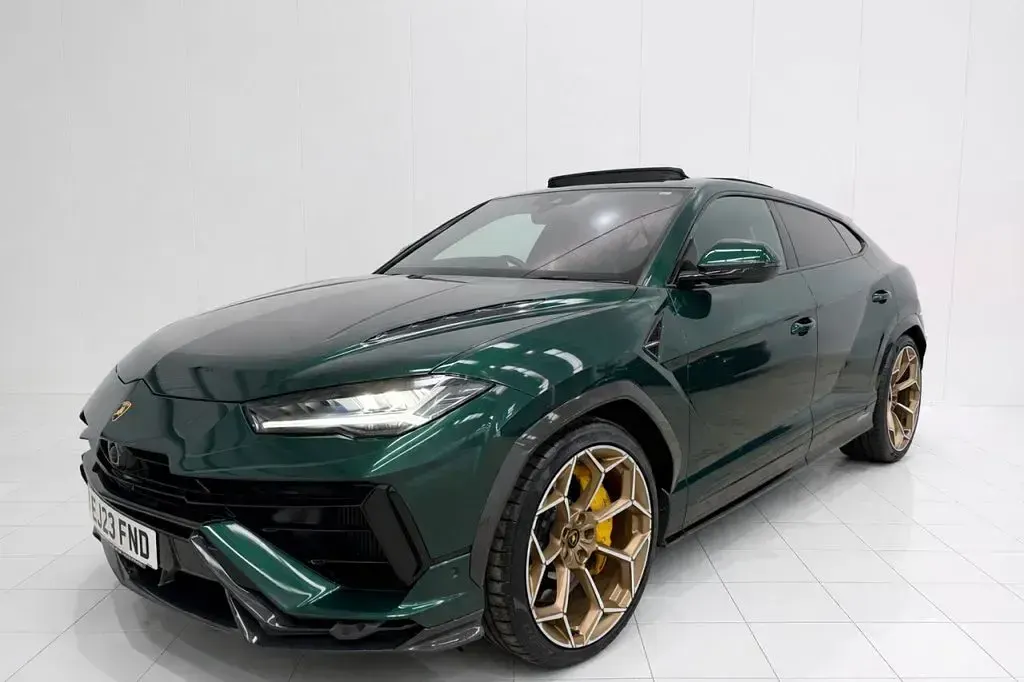 Used Lamborghini Urus 2023 Green SUV