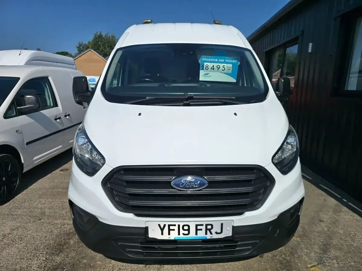 Used Ford Transit Custom 130 HP (95 kW) 2019 White Van