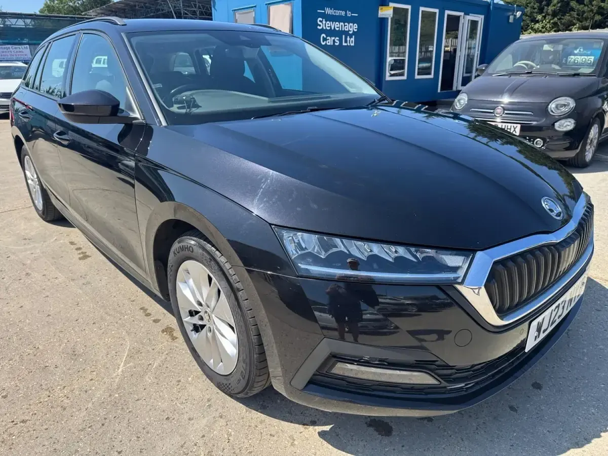Used Skoda Octavia SE Technology 110 HP (80 kW) 2023 Black Estate