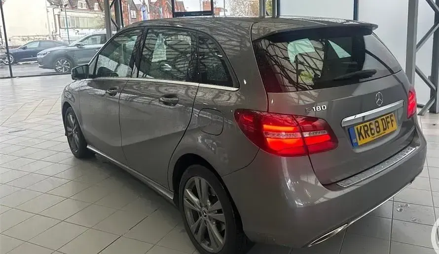 Used Mercedes B180 Exclusive 122 HP (89 kW) 2018 Mountain grey Hatchback