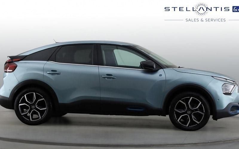 Used Citroën e-C4 Shine 100 kW (136 HP) 2023 Hatchback