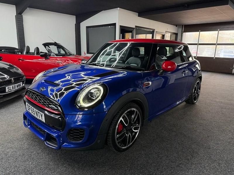 Usado Mini John Cooper Works Sport 231 CV (169 kW) 2019 Azul Utilitario