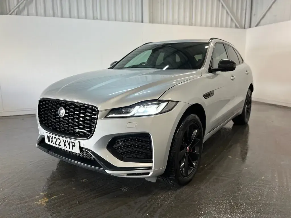 Used Jaguar F-Pace R-Dynamic 404 HP (297 kW) 2022 Silver SUV