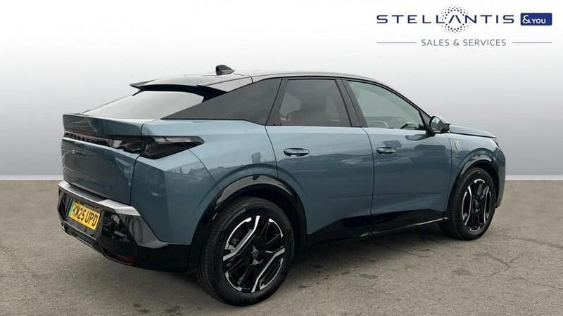 Used Peugeot e-3008 GT 152 kW (207 HP) 2025 Blue SUV