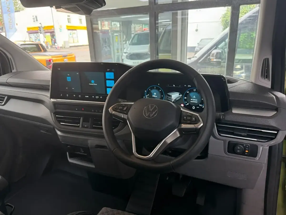 New VW T7 Edition 170 HP (125 kW) 2026 Red Van