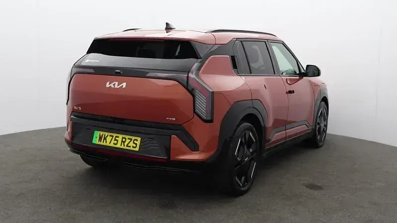 Used Kia EV3 GT-Line 147 kW (201 HP) 2025 Orange SUV