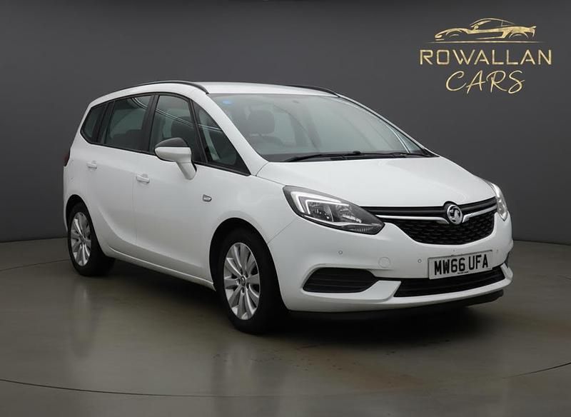 Used Vauxhall Zafira Tourer Design Edition 2016 White MPV