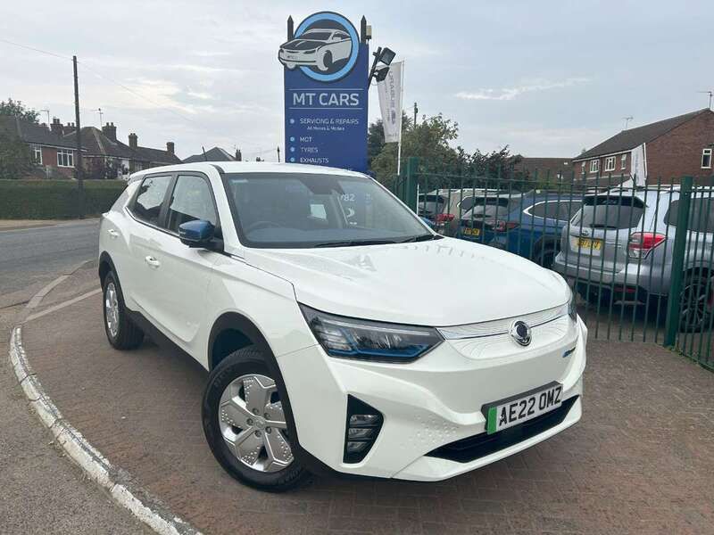 Used Ssangyong (KGM) Korando 139 kW (190 HP) 2022 White SUV