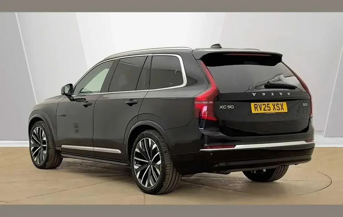 Used Volvo XC90 Ultra 455 HP (334 kW) 2025 Black SUV