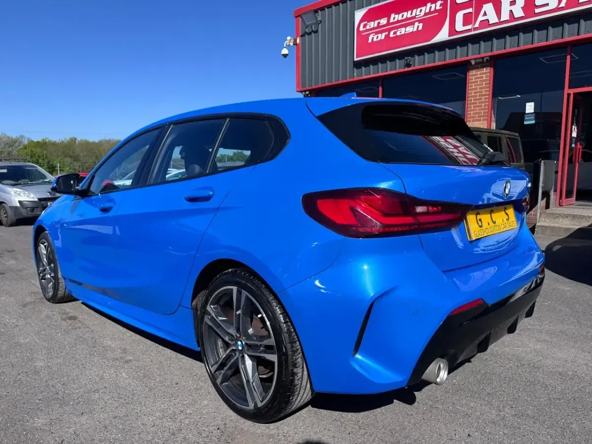 Used BMW 118 M Sport 140 HP (102 kW) 2020 Blue Hatchback