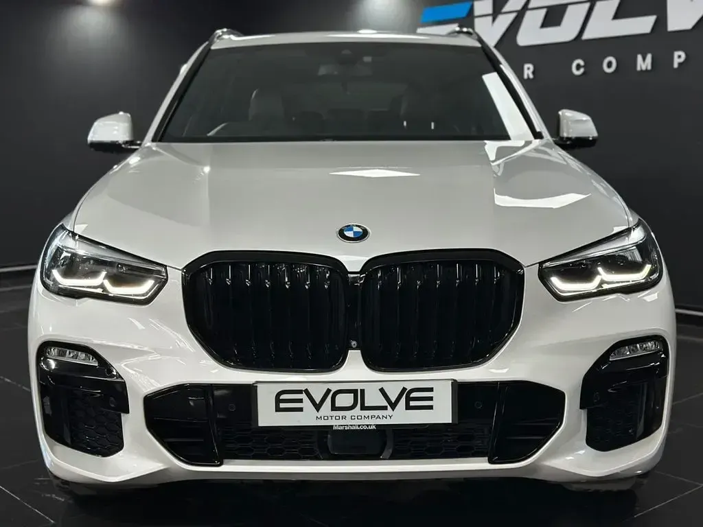 Used BMW X5 M Sport 265 HP (194 kW) 2019 White SUV