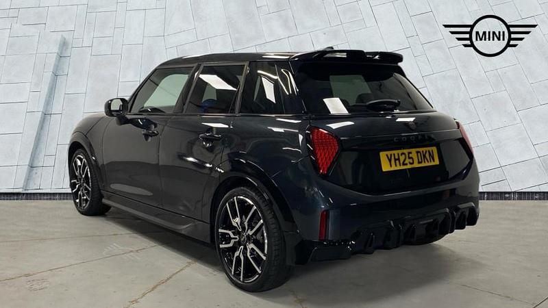 Used Mini Cooper Hatch 113 kW (154 HP) 2025 Grey Hatchback