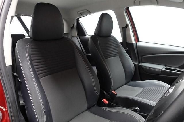 Used Toyota Yaris 101 HP (74 kW) 2015 Hatchback