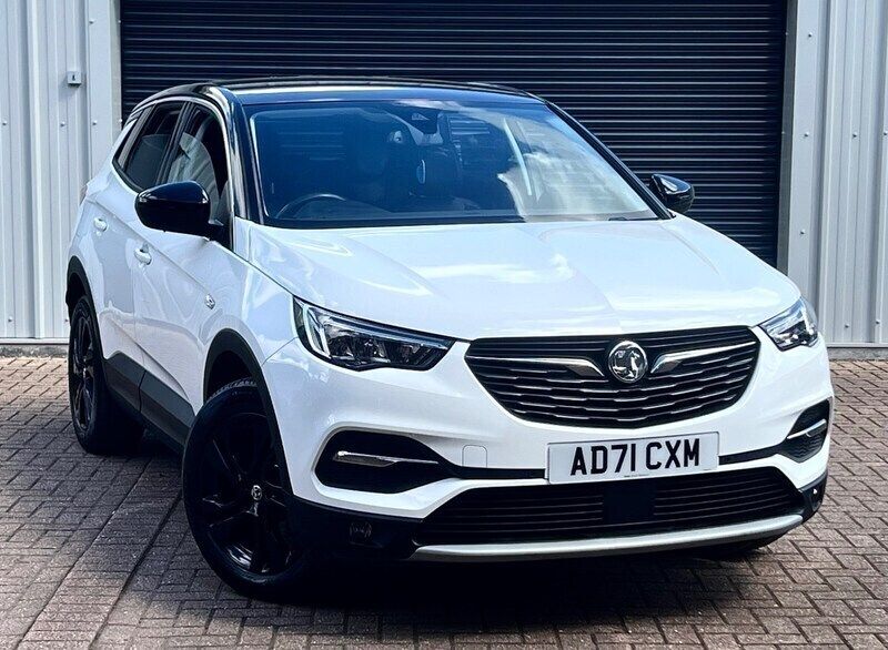 White Used 2022 Vauxhall Grandland X SRi SUV | £11,495 - Image 1/4