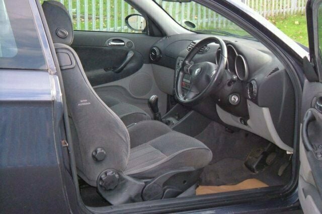 Used Alfa Romeo 147 120 HP (88 kW) 2002 Hatchback