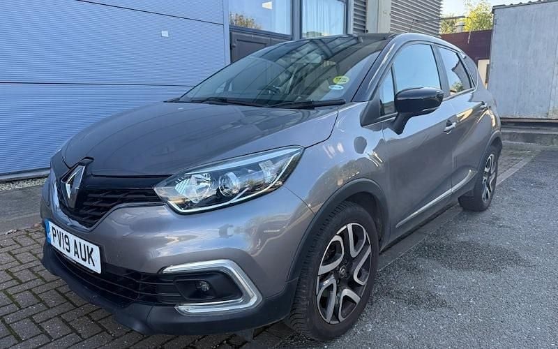 Grey/black Used 2019 Renault Captur Iconic SUV | £10,490 (Fair price) - Image 1/1