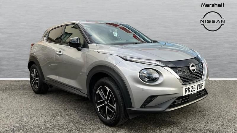 Used Nissan Juke N-Connecta 143 HP (105 kW) 2025 Blade silver SUV