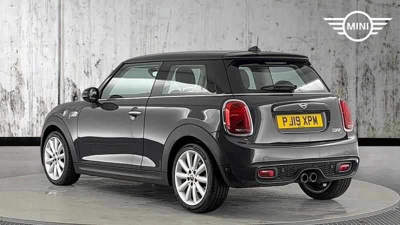 Used Mini Cooper S Classic 189 HP (139 kW) 2019 Grey Hatchback