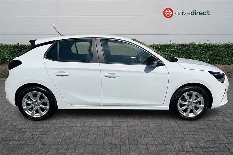 Second-hand Vauxhall Corsa Edition 75 CP (55 kW) 2022 Alb Hatchback
