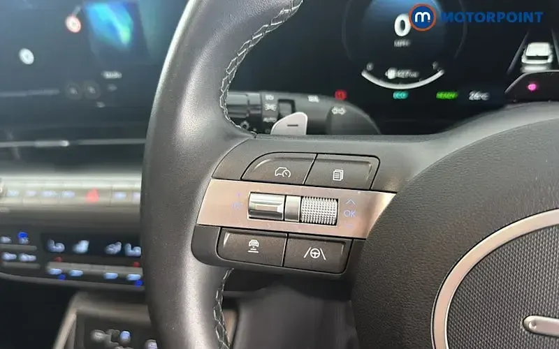 Used Hyundai Kona Advanced 129 HP (94 kW) 2025 Grey SUV