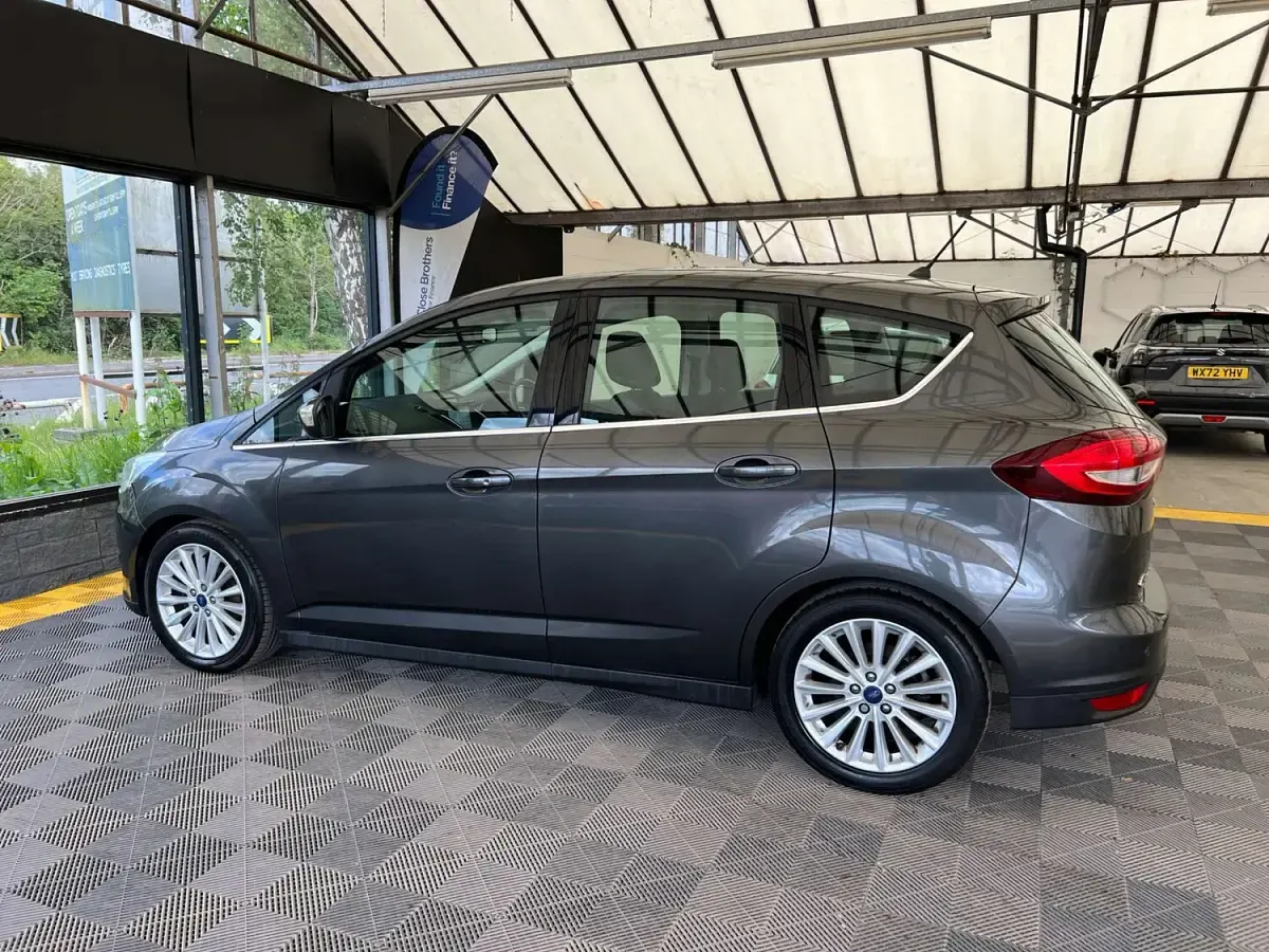 Used Ford C-MAX Titanium 2017 Grey MPV