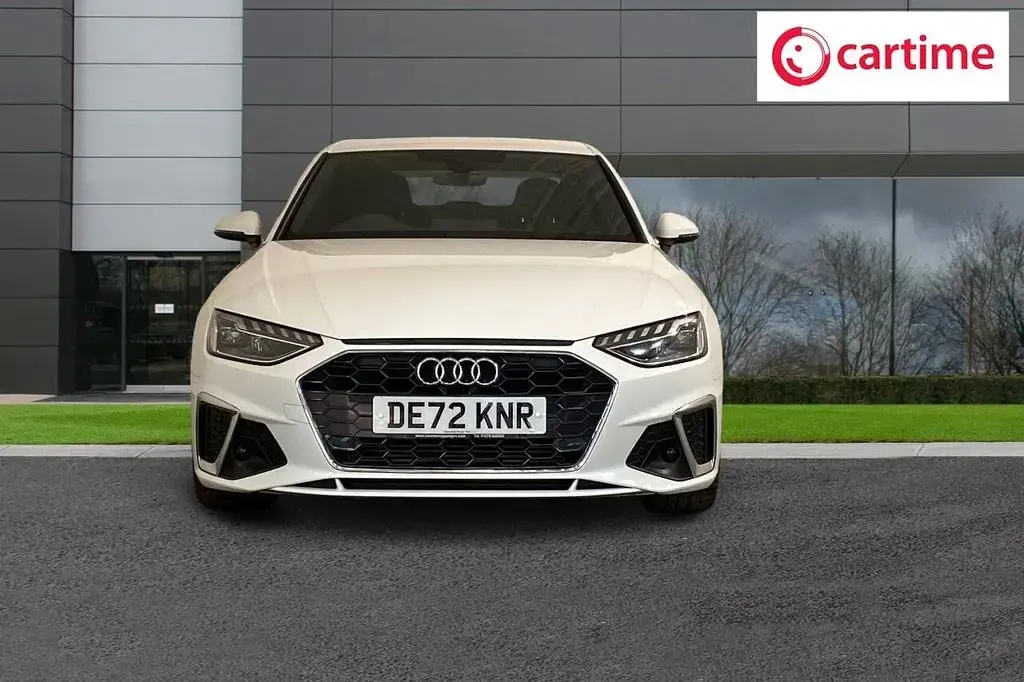 Used Audi A4 S-Line 150 HP (110 kW) 2022 White Sedan