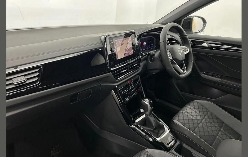 Used VW T-Roc Black Edition 147 HP (108 kW) 2025 Silver SUV