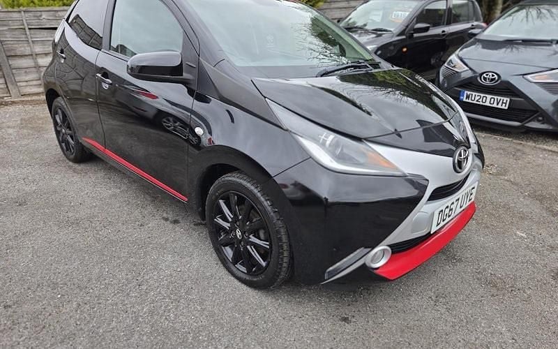 Used Toyota Aygo x-press 69 HP (50 kW) 2018 Hatchback