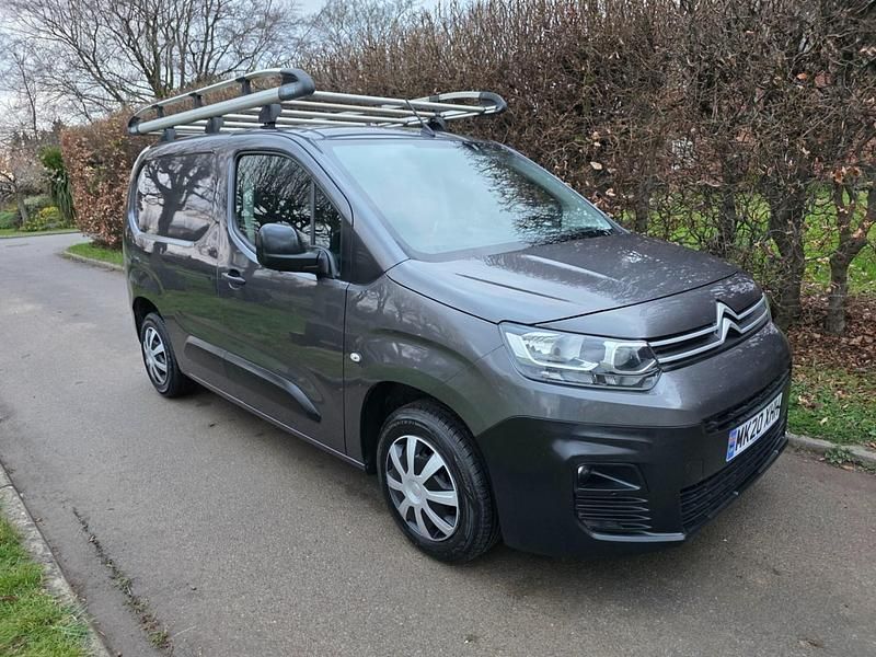 Used Citroën Berlingo Start 75 HP (55 kW) 2020 Grey MPV