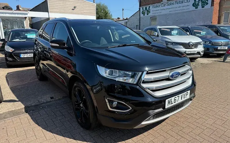 Used Ford Edge Titanium 180 HP (132 kW) 2017 Black SUV