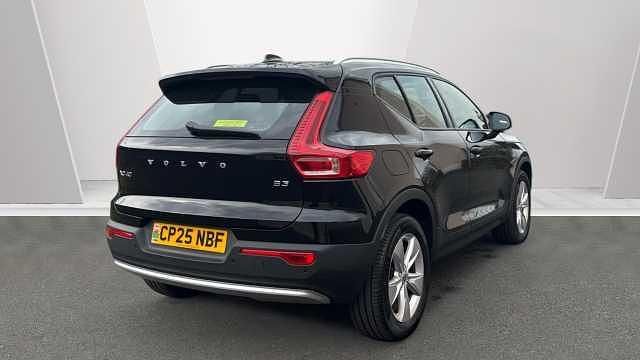 Used Volvo XC40 Core 161 HP (118 kW) 2026 SUV