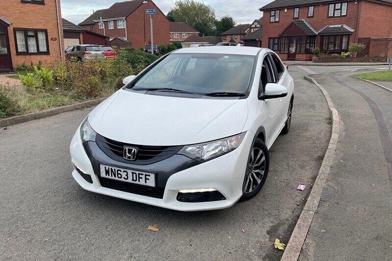 White Used 2014 Honda Civic SE Hatchback | £3,095 (Super price) - Image 1/1