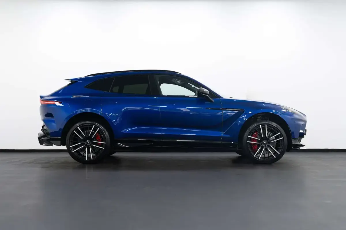 Used Aston Martin DBX 2023 Blue SUV