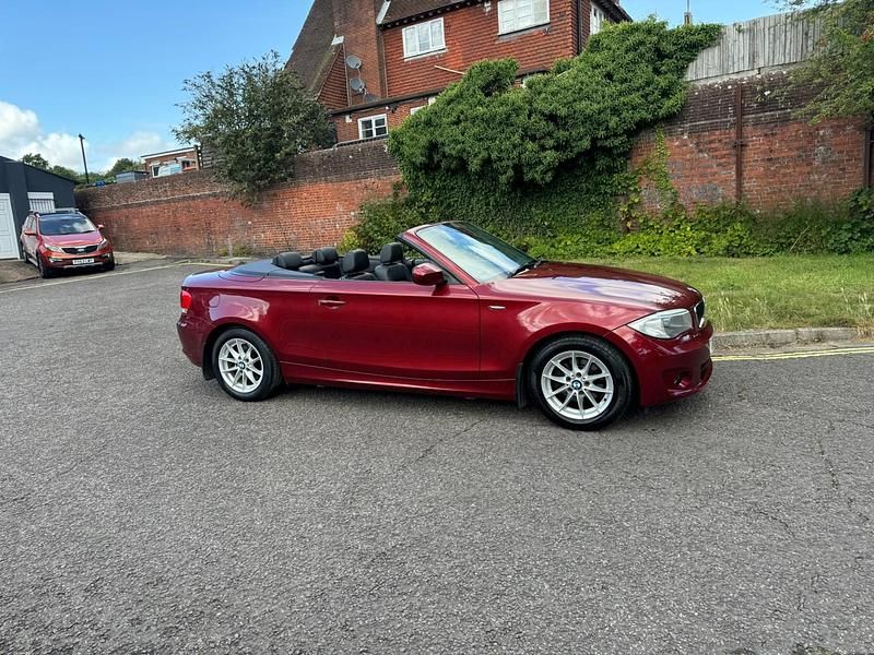Used BMW 118 Cabriolet 143 HP (105 kW) 2011 Red Cabriolet