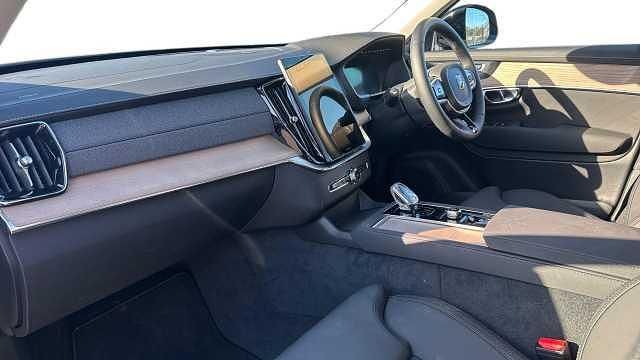 Used Volvo XC90 Plus 455 HP (334 kW) 2025 Grey SUV
