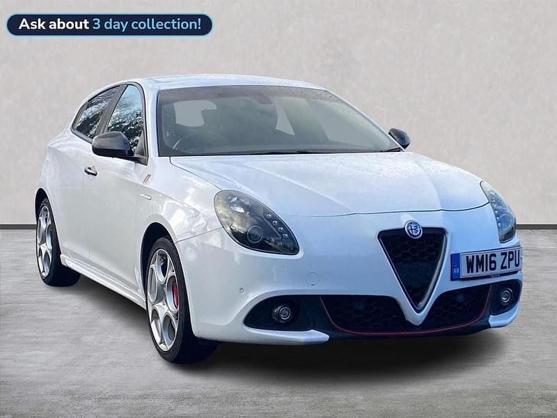 White Used 2016 Alfa Romeo Giulietta Edizione Speciale Hatchback | £9,795 (Fair price) - Image 1/4