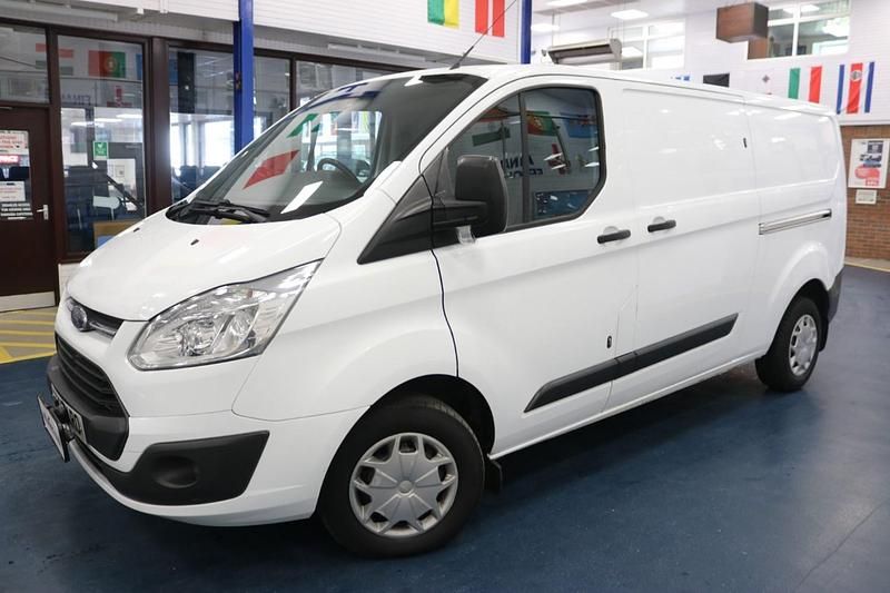 Used Ford Transit Custom Trend 130 HP (95 kW) 2017 White Van