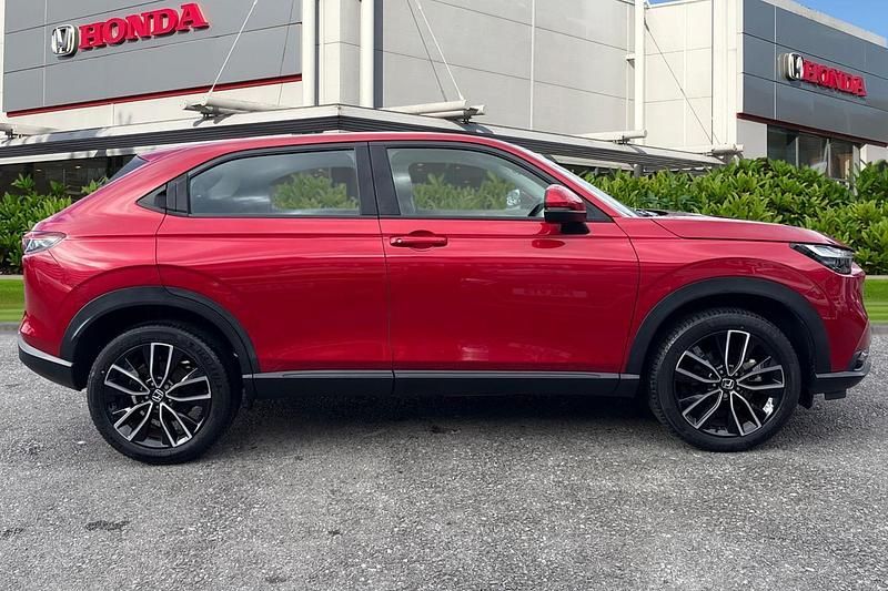 Used Honda HR-V Elegance 2022 Red SUV