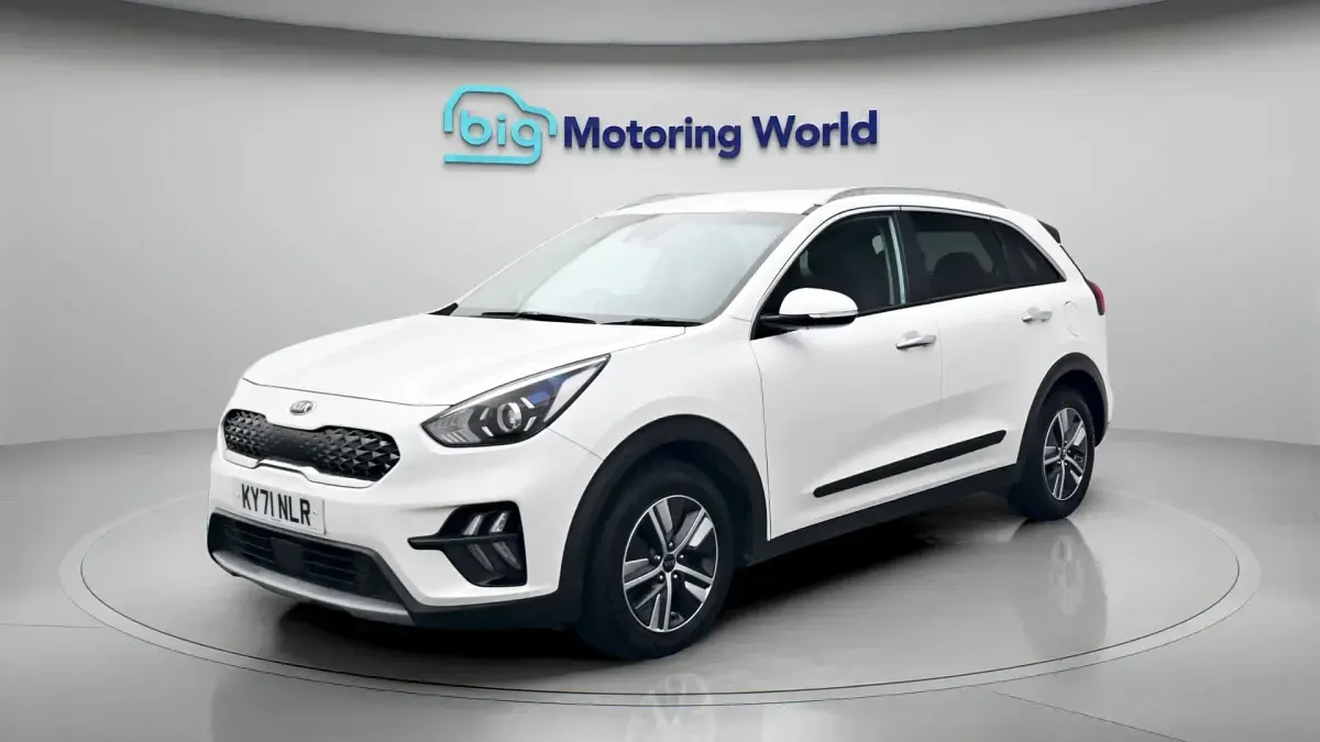 Used Kia Niro 141 HP (103 kW) 2021 White SUV