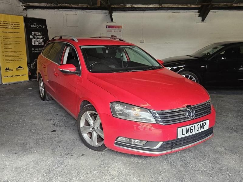 Used VW Passat Sportline 105 HP (77 kW) 2011 Red Estate