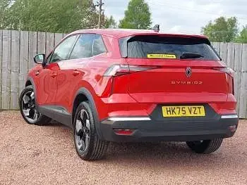 Używany Renault Symbioz Techno 140 KM (102 kW) 2025 Czerwony SUV