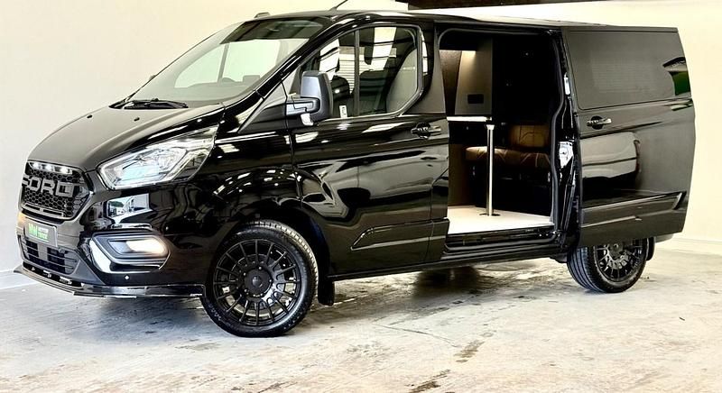 Usado Ford Transit Custom Limited 130 HP (95 kW) 2019 Preto Van