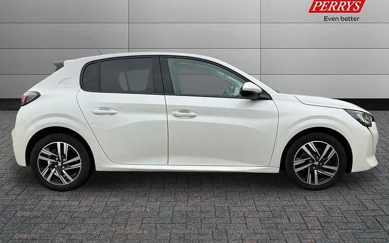 Used Peugeot 208 Allure Premium 102 HP (75 kW) 2022 Hatchback