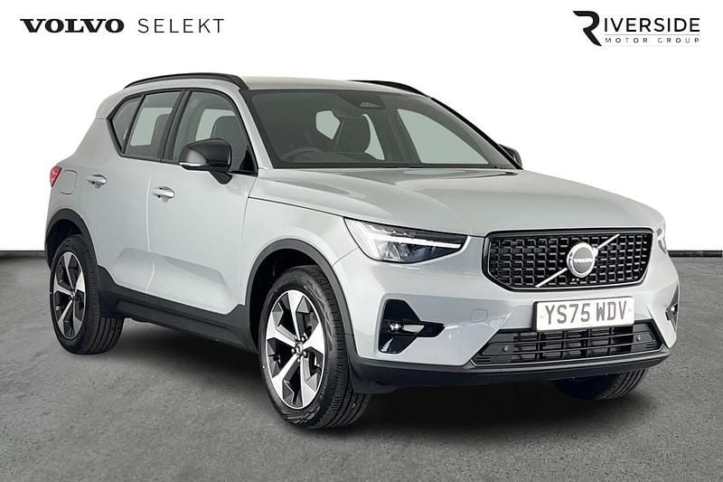 Used Volvo XC40 Plus 163 HP (119 kW) 2025 Crystal white SUV
