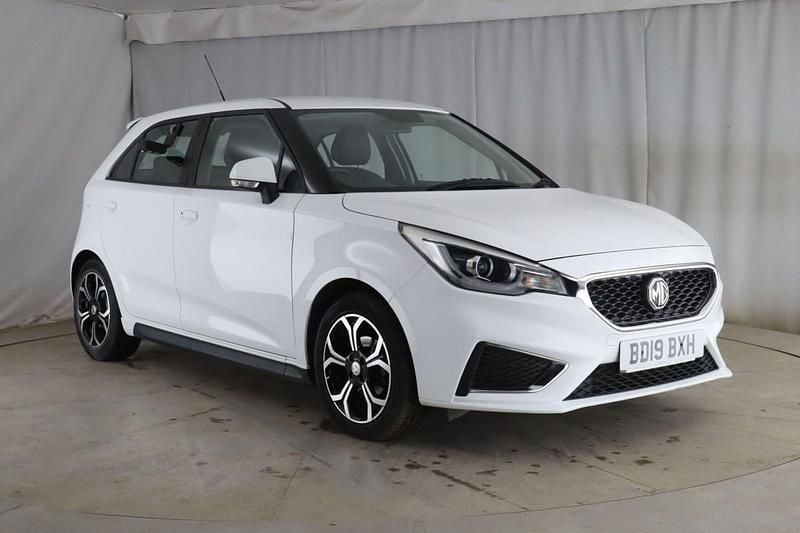 Used MG MG3 Exclusive 106 HP (77 kW) 2019 White Hatchback