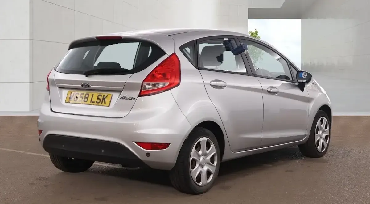 Used Ford Fiesta Style 82 HP (60 kW) 2009 Silver Hatchback