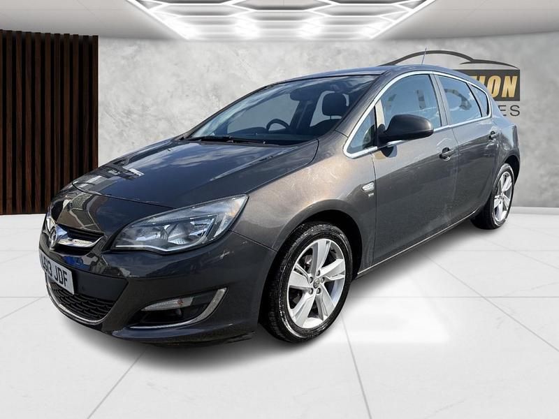 Used Vauxhall Astra SRi 115 HP (84 kW) 2013 Grey Hatchback