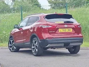 Used Nissan Qashqai Tekna+ 160 HP (117 kW) 2019 Red SUV